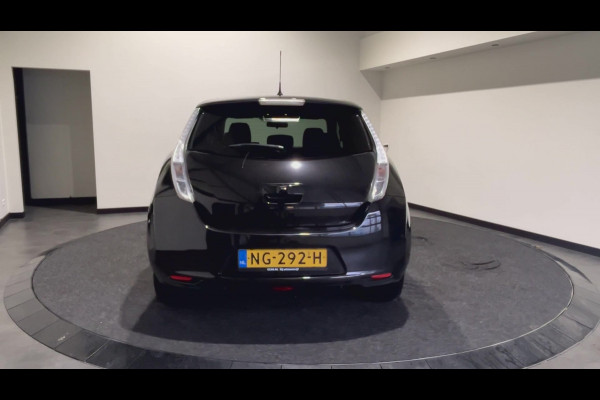 Nissan Leaf Tekna 30 kWh | Stuurwiel verwarmd | Rondomzicht camera | Voor~stoelen verwarmd! | SoH ( batterijtest ) 78.38 % score