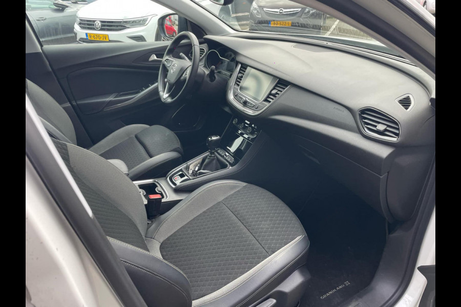 Opel Grandland X 1.2 Turbo Business Executive / camera