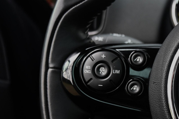 MINI Countryman 2.0 Cooper S E ALL4 BlackPack Pano Leder ´19