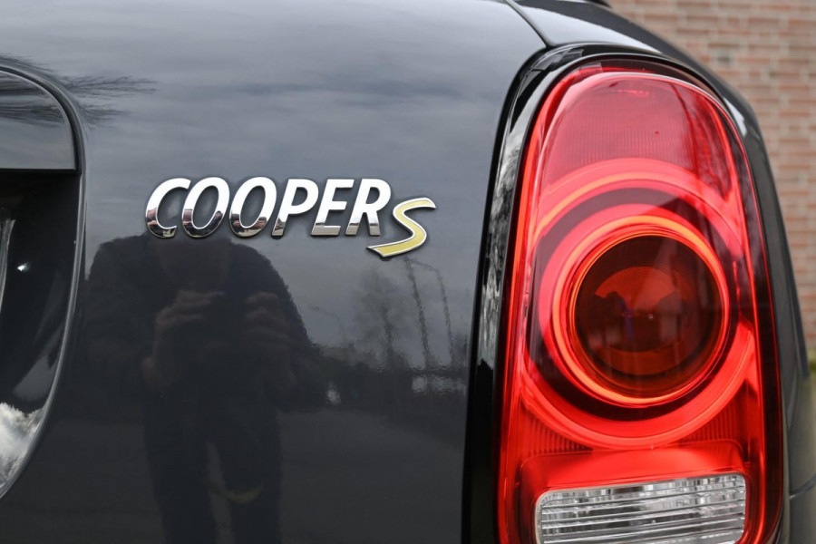 MINI Countryman 2.0 Cooper S E ALL4 BlackPack Pano Leder ´19
