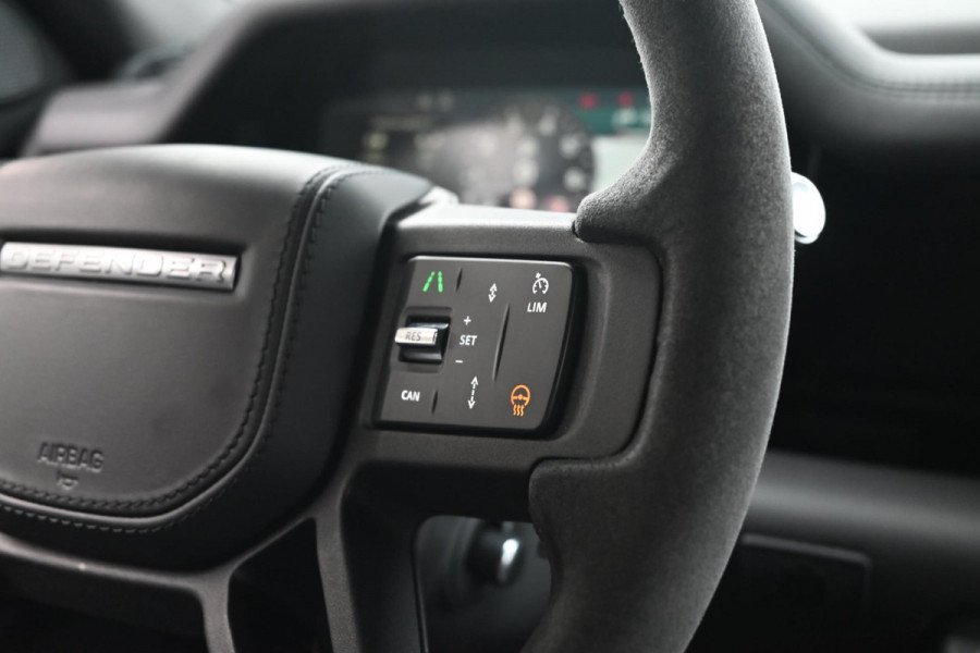 Land Rover Defender 110 5.0 P525 110 V8 URBAN ACC Trekhaak Pano HUD 360 Cam Meridian 22''