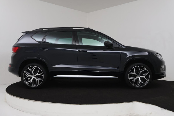 Seat Ateca 1.5 TSI FR Business Intense (PANORAMADAK, ACHTERUITRIJCAMERA, STOELVERWARMING, LEER, PARKEERSENSOREN, GOED ONDERHOUDEN)