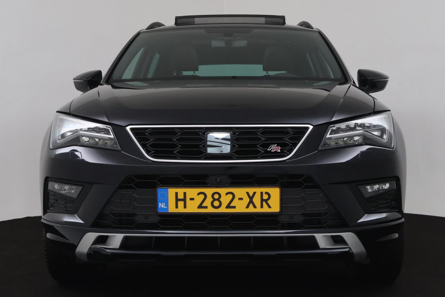 Seat Ateca 1.5 TSI FR Business Intense (PANORAMADAK, ACHTERUITRIJCAMERA, STOELVERWARMING, LEER, PARKEERSENSOREN, GOED ONDERHOUDEN)