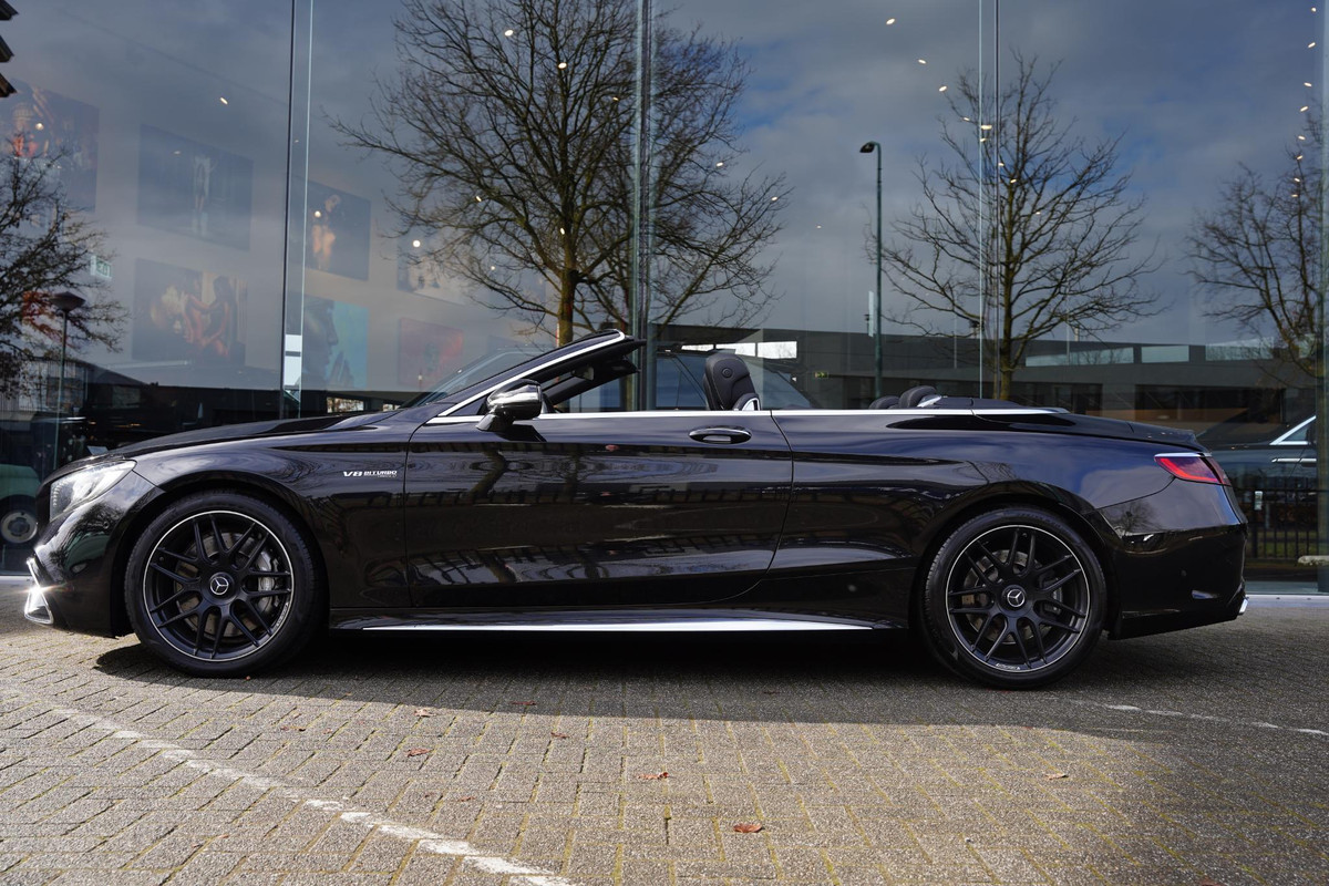 Mercedes-Benz S-Klasse 63 AMG Cabriolet 4-Matic Nachtzicht Burmester