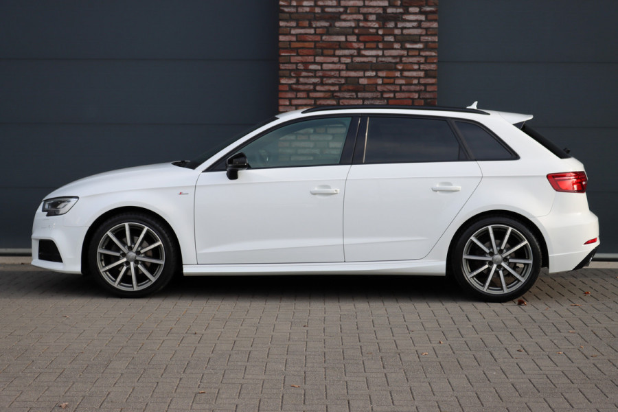 Audi A3 Sportback 1.5 TFSI CoD Sport S Line Edition Aut7 | MMI Navigatie Plus | Stoelverwarming | Audi Virtual Cockpit | LED | Cruise Control | Optiekpakket Zwart | Audi Sound System |