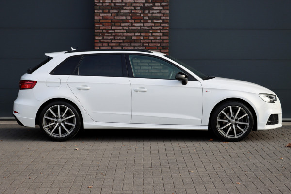 Audi A3 Sportback 1.5 TFSI CoD Sport S Line Edition Aut7 | MMI Navigatie Plus | Stoelverwarming | Audi Virtual Cockpit | LED | Cruise Control | Optiekpakket Zwart | Audi Sound System |