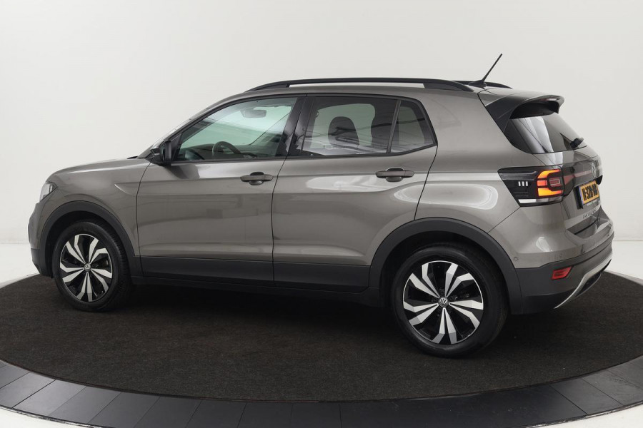 Volkswagen T-Cross 1.0 TSI Life | Carplay | Park Assist | Design Pack Black | Adaptive cruise | Sportstoelen | Airco | Getint glas