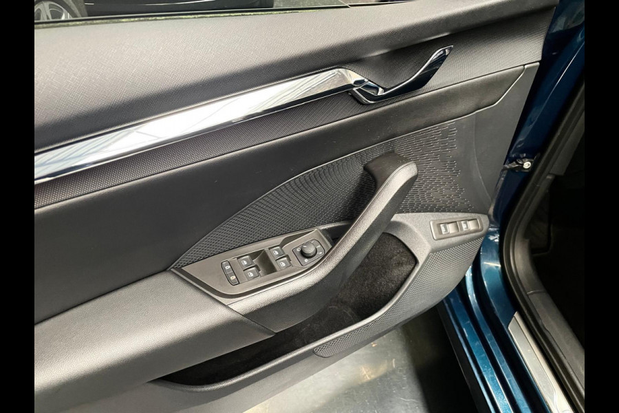 Škoda Octavia Combi 1.4 TSI  Style iV Hybride 204 PK APPLE CARPLAY