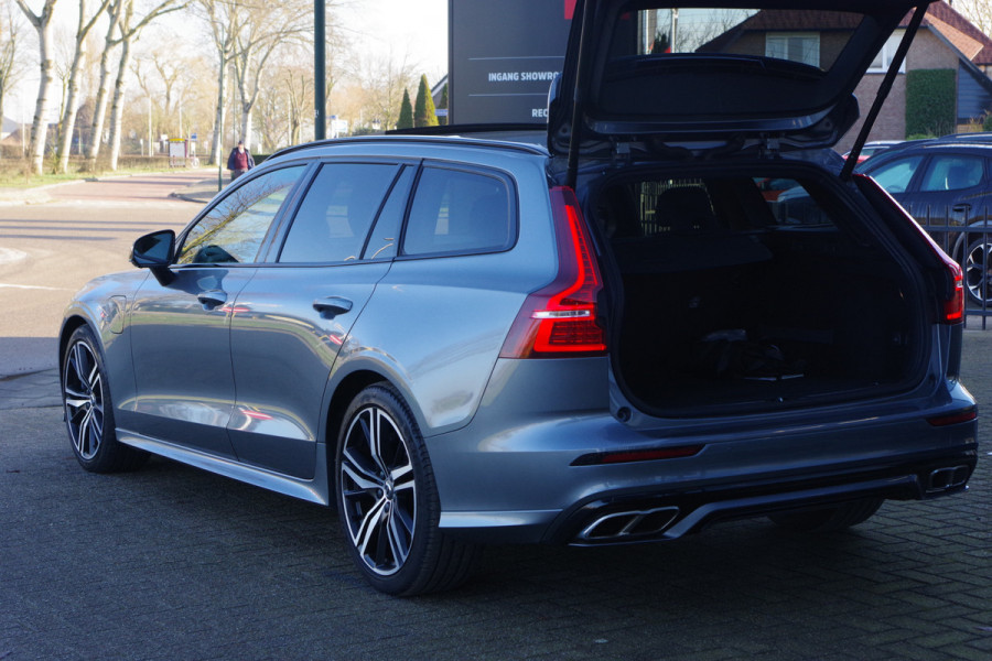 Volvo V60 2.0 T8 Twin Engine 390 PK AWD R-Design PHEV, Panoramadak, Elek. Trekhaak, H/K Sound, 360 Camera, Adap. Cruise Control