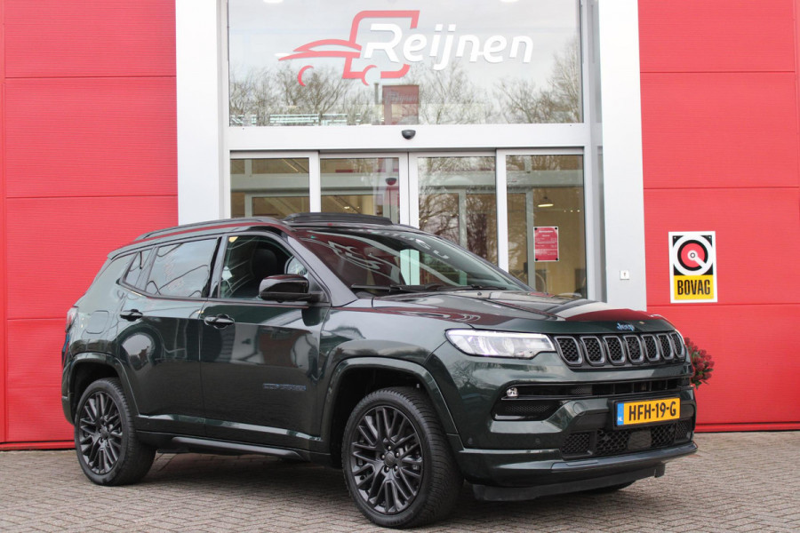 Jeep Compass 4xe 240PK Plug-in Hybrid S | PANORAMISCH SCHUIF/KANTELDAK | ALPINE AUDIO SYSTEM | ELEKTRISCH VERSTELBARE VOORSTOELEN | 360° CAMERA | KEYLESS ENTRY/START | LEDEREN BEKLEDING | DRAADLOZE APPLE CARPLAY/ANDROID AUTO | NAVIGATIE | DODEHOEK DETECTIE | DRAADLOZE TELEFOONLADER | STOEL/STUUR VERWARMING | 19" LICHTMETALEN VELGEN |