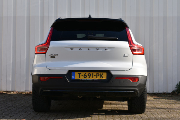 Volvo XC40 Recharge Plus | Trekhaak | Camera achter | Sensoren voor&achter | Blis |