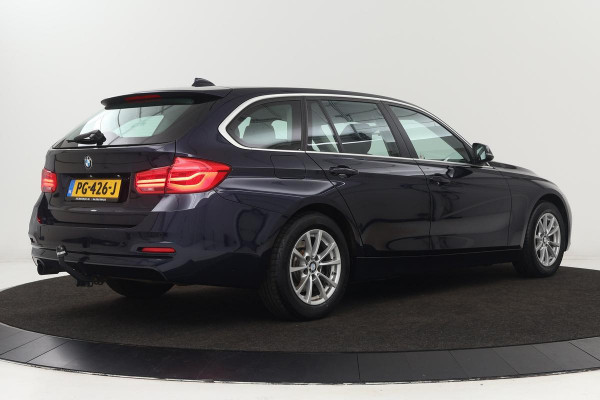 BMW 3 Serie 318i Executive | Trekhaak | Full LED | Navigatie | PDC | Climate control | Bluetooth | Cruise control