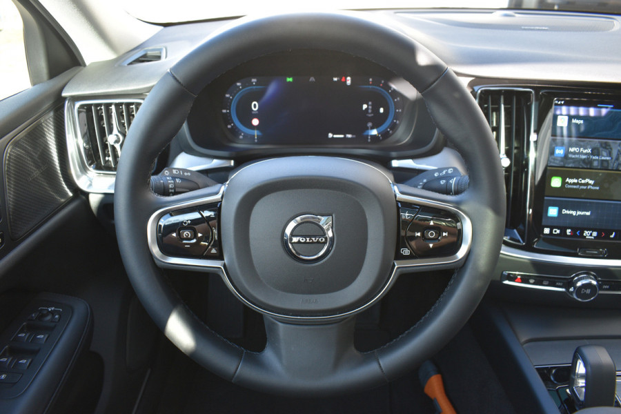 Volvo V60 B3 Plus Dark | Full-LED koplampen | Harman Kardon audio | 360 Camera |