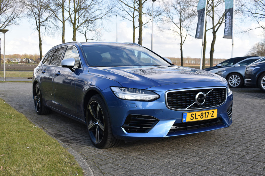 Volvo V90 T8 407PK Automaat AWD R-Design | Trekhaak | ACC | Blis | Camera | 19"LMV | Stoelverwarming