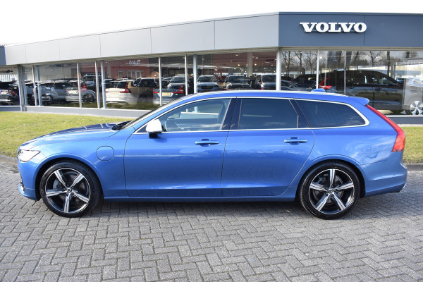 Volvo V90 T8 407PK Automaat AWD R-Design | Trekhaak | ACC | Blis | Camera | 19"LMV | Stoelverwarming