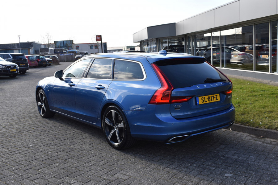 Volvo V90 T8 407PK Automaat AWD R-Design | Trekhaak | ACC | Blis | Camera | 19"LMV | Stoelverwarming