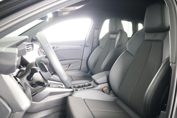 Audi A3 Sportback 30 TFSI S edition 110 pk S-tronic | Verlengde garantie | Navigatie | Parkeersensoren achter | LED koplampen | S-Line |