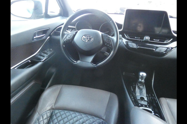 Toyota C-HR 1.8 Hybrid Executive | TREKHAAK | NAVIGATIE | ACHTERUITRIJCAMERA |