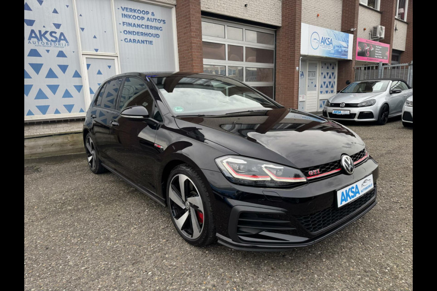 Volkswagen Golf 2.0 TSI GTI 245pk Performance Blindspot/ACC/LaneAssist/18inch/DigitalCockpit/Garantie/LaneAssist/