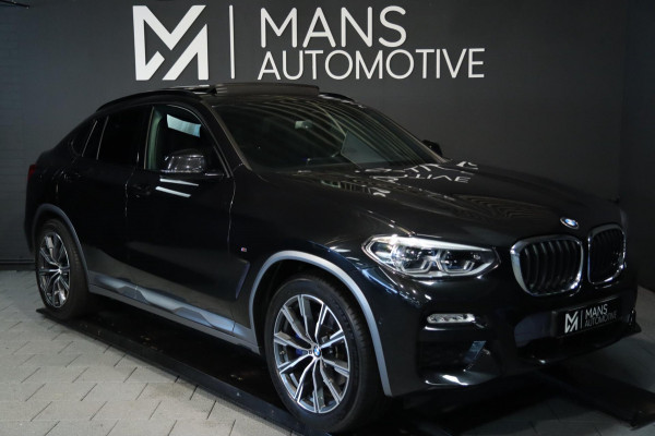 BMW X4 XDrive30i M Sport / PANODAK / KEYLESS / HUD / CAMERA / 20''