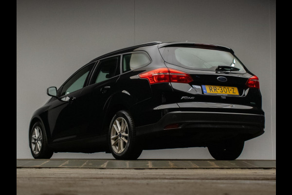 Ford FOCUS Wagon 1.0 Lease Edition Sport (APPLE CARPLAY,NAVI,CRUISE CONTROL,PDC,SPORTSTOELEN,LM VELGEN,NIEUWE APK,NETTE STAAT)