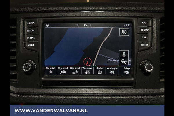 Volkswagen Crafter 2.0 TDI L3H2 L2H1 Euro6 Airco | Camera | Navigatie | Apple Carplay | Trekhaak Android Auto, Bijrijdersbank