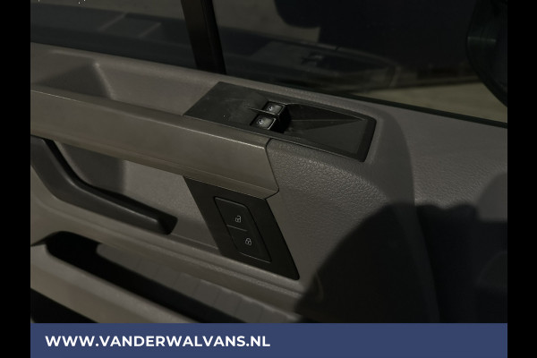 Volkswagen Crafter 2.0 TDI L3H2 L2H1 Euro6 Airco | Camera | Navigatie | Apple Carplay | Trekhaak Android Auto, Bijrijdersbank