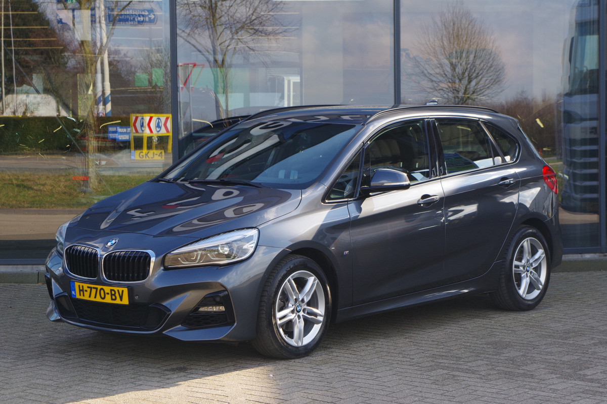 BMW 2 Serie Active Tourer 218i 141 PK Automaat M-Sport High Executive, Leder, Head-Up, Stoelverwarming