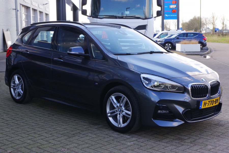 BMW 2 Serie Active Tourer 218i 141 PK Automaat M-Sport High Executive, Leder, Head-Up, Stoelverwarming