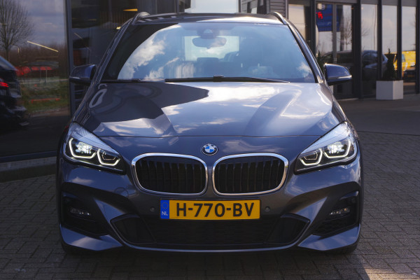 BMW 2 Serie Active Tourer 218i 141 PK Automaat M-Sport High Executive, Leder, Head-Up, Stoelverwarming