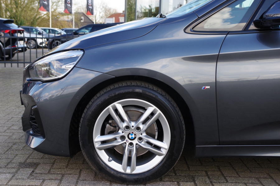 BMW 2 Serie Active Tourer 218i 141 PK Automaat M-Sport High Executive, Leder, Head-Up, Stoelverwarming