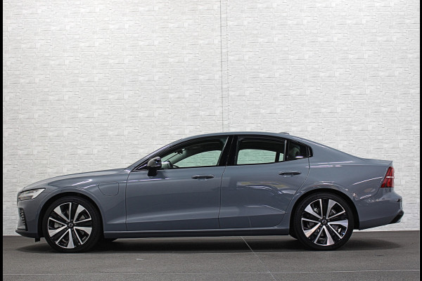 Volvo S60 350pk T6 AWD Long Range! | Plus Dark | Sportstoelen | Pilot-Assist | ACC | Memory | Leder | Trekhaak | Keyless-Entry | Thunder-Grey | Stoelverwarming V+A | Stuurverwarming | Full-LED | Carplay | Origineel NL | 19'' |