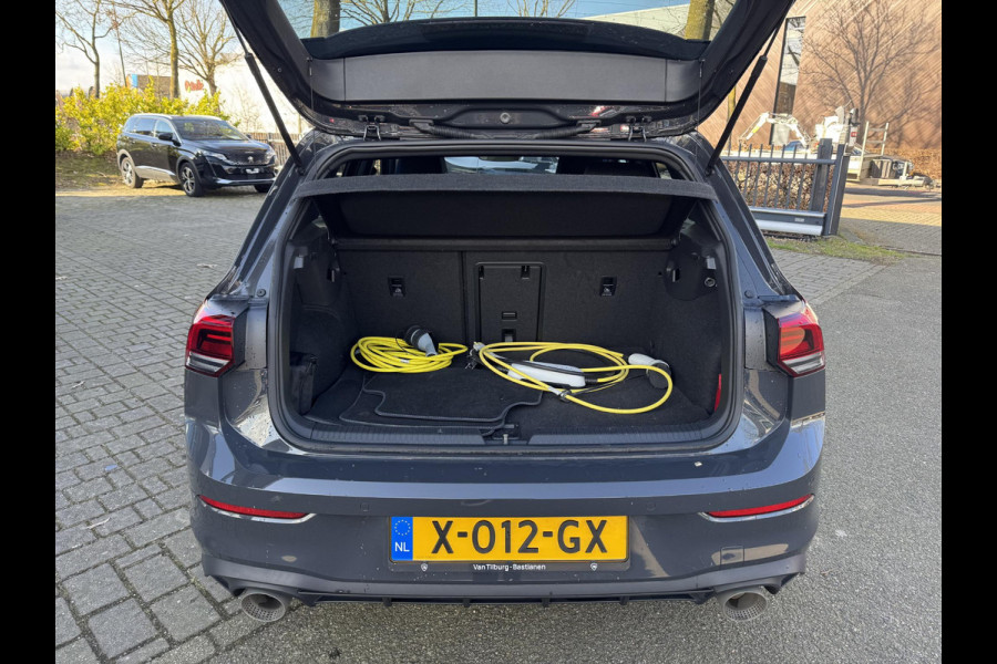 Volkswagen Golf 1.4 eHybrid GTE | ADAP. CRUISE | AKRAPOVIC | RIJKLAAR INCL. 12 MND. BOVAGGARANTIE