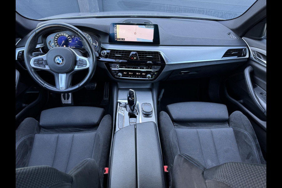 BMW 5 Serie 520i High Executive M-Pakket Alcantara,Navi,Camera,Cruise,Clima,2e Eigenaar,N.A.P,BTW Auto,184pk,Nieuwe Apk bij Aflevering