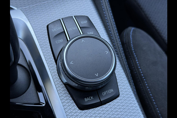BMW 5 Serie 520i High Executive M-Pakket Alcantara,Navi,Camera,Cruise,Clima,2e Eigenaar,N.A.P,BTW Auto,184pk,Nieuwe Apk bij Aflevering