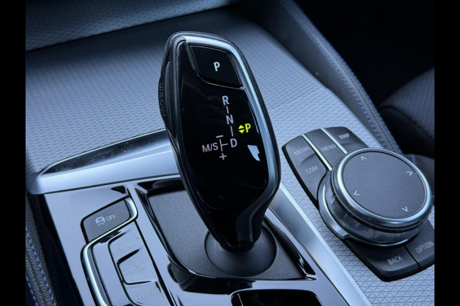 BMW 5 Serie 520i High Executive M-Pakket Alcantara,Navi,Camera,Cruise,Clima,2e Eigenaar,N.A.P,BTW Auto,184pk,Nieuwe Apk bij Aflevering