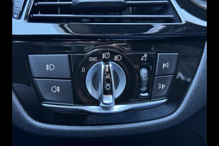BMW 5 Serie 520i High Executive M-Pakket Alcantara,Navi,Camera,Cruise,Clima,2e Eigenaar,N.A.P,BTW Auto,184pk,Nieuwe Apk bij Aflevering