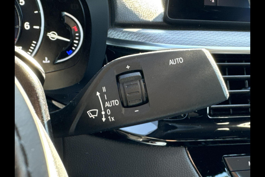 BMW 5 Serie 520i High Executive M-Pakket Alcantara,Navi,Camera,Cruise,Clima,2e Eigenaar,N.A.P,BTW Auto,184pk,Nieuwe Apk bij Aflevering