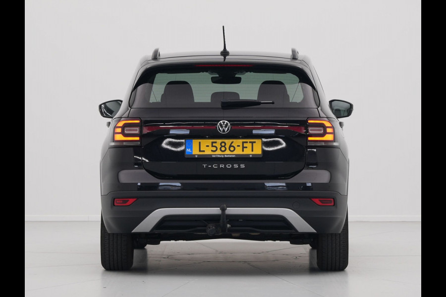 Volkswagen T-Cross 1.0 TSI 95pk Life Navigatie Trekhaak Clima Lm Velgen