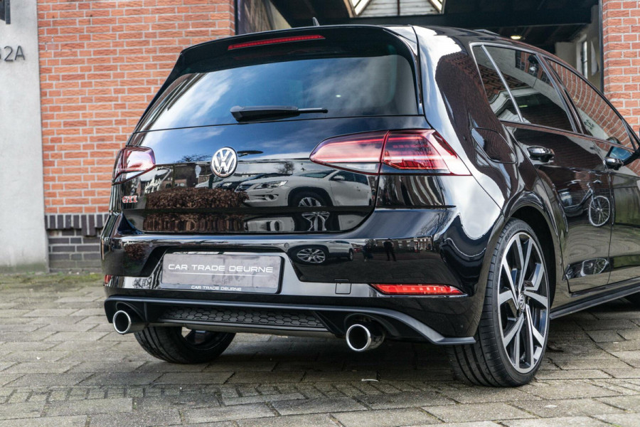 Volkswagen Golf 2.0 TSI GTI Performance Pano / Keyless / Camera