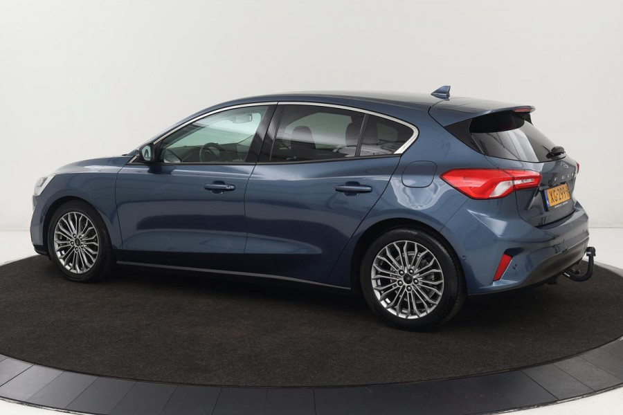 Ford Focus 1.0 EcoBoost Titanium | 1e eigenaar | Stoel & stuurverwarming | Adaptive cruise | Trekhaak | Camera | Carplay | Keyless