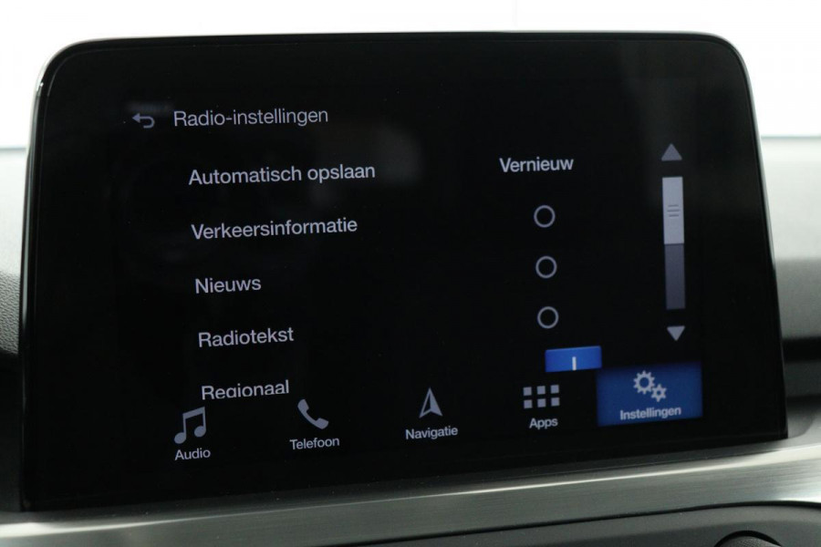 Ford Focus 1.0 EcoBoost Titanium | 1e eigenaar | Stoel & stuurverwarming | Adaptive cruise | Trekhaak | Camera | Carplay | Keyless
