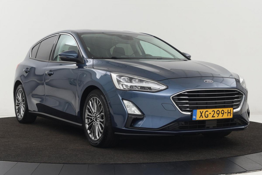 Ford Focus 1.0 EcoBoost Titanium | 1e eigenaar | Stoel & stuurverwarming | Adaptive cruise | Trekhaak | Camera | Carplay | Keyless