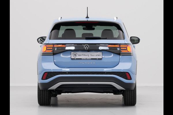 Volkswagen T-Cross Volkswagen R-Line | 'App-Connect' draadloze smartphone integratie | Achterlichten LED | Afstandscontrolesysteem (Front Assist)