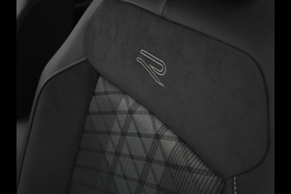 Volkswagen T-Cross Volkswagen R-Line | 'App-Connect' draadloze smartphone integratie | Achterlichten LED | Afstandscontrolesysteem (Front Assist)