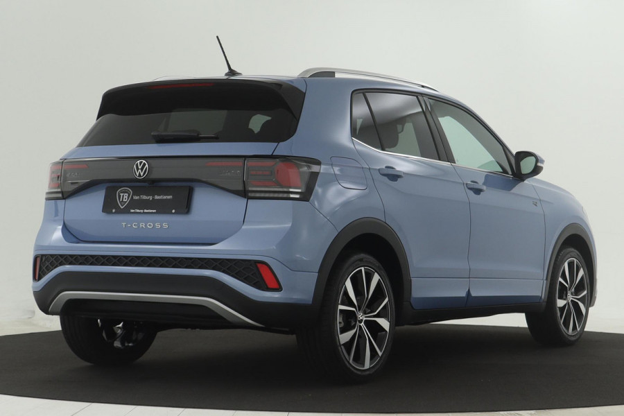 Volkswagen T-Cross Volkswagen R-Line | 'App-Connect' draadloze smartphone integratie | Achterlichten LED | Afstandscontrolesysteem (Front Assist)