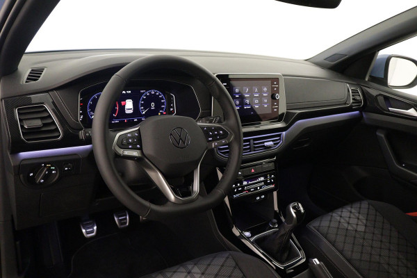 Volkswagen T-Cross Volkswagen R-Line | 'App-Connect' draadloze smartphone integratie | Achterlichten LED | Afstandscontrolesysteem (Front Assist)