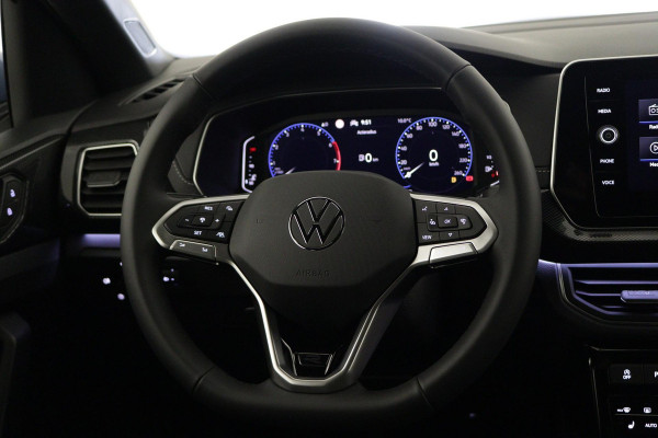 Volkswagen T-Cross Volkswagen R-Line | 'App-Connect' draadloze smartphone integratie | Achterlichten LED | Afstandscontrolesysteem (Front Assist)