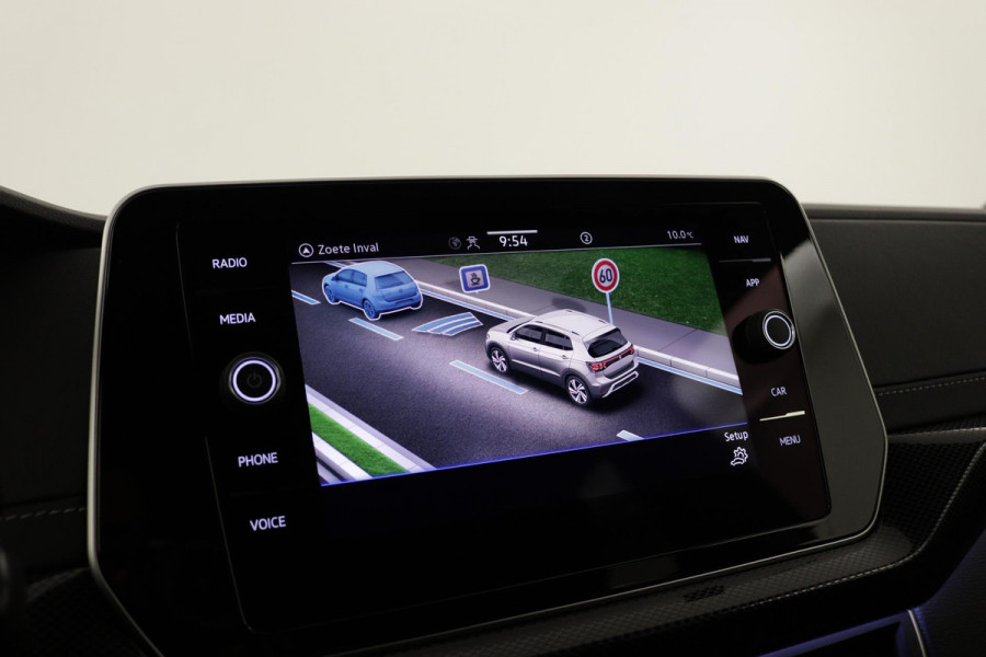 Volkswagen T-Cross Volkswagen R-Line | 'App-Connect' draadloze smartphone integratie | Achterlichten LED | Afstandscontrolesysteem (Front Assist)