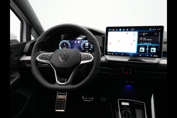 Volkswagen Golf 1.5 eTSI 116 7DSG R-Line Edition | 'App-Connect' draadloze smartphone integratie | Achterbank in ongelijke delen neerklapbaar incl. middenarmsteun en doorlaadmogelijkheid | Afstandscontrolesysteem (Front Assist)